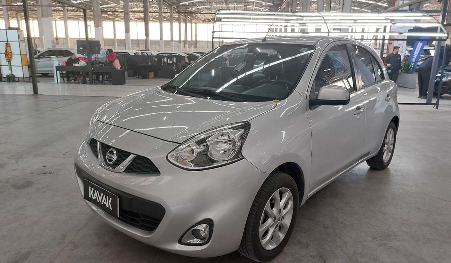 Nissan March SV Hatchback 2017