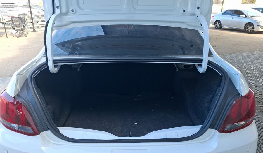 Peugeot 301 1.6 ALLURE Sedan 2018