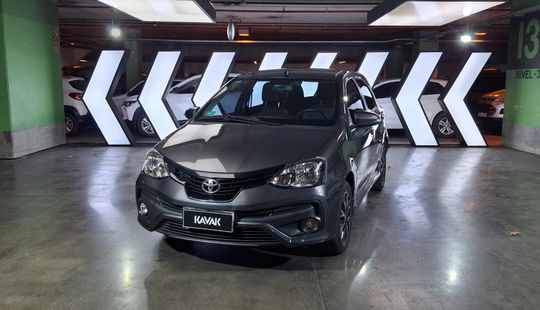 Toyota • Etios