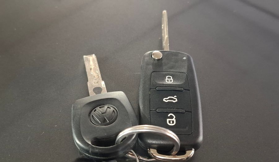 Volkswagen Suran 1.6 TRENDLINE Wagon 2015