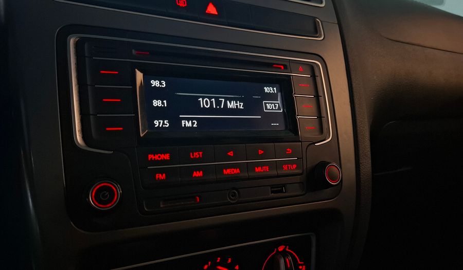 Volkswagen Suran 1.6 TRENDLINE Wagon 2015