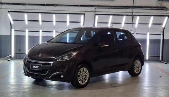 Peugeot • 208