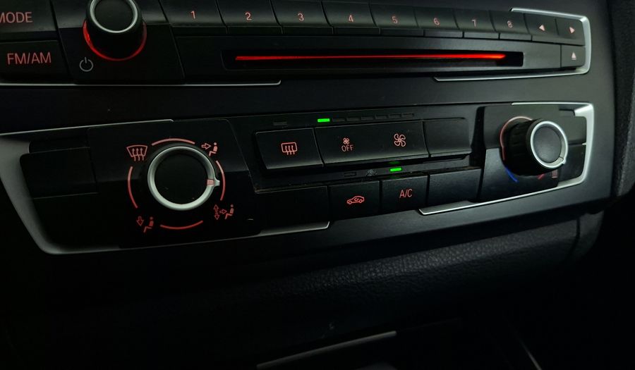 Bmw Serie 1 1.6 114I SPORT Hatchback 2015