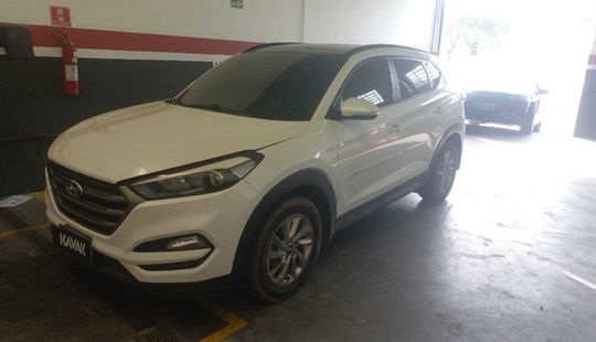 Hyundai • Tucson