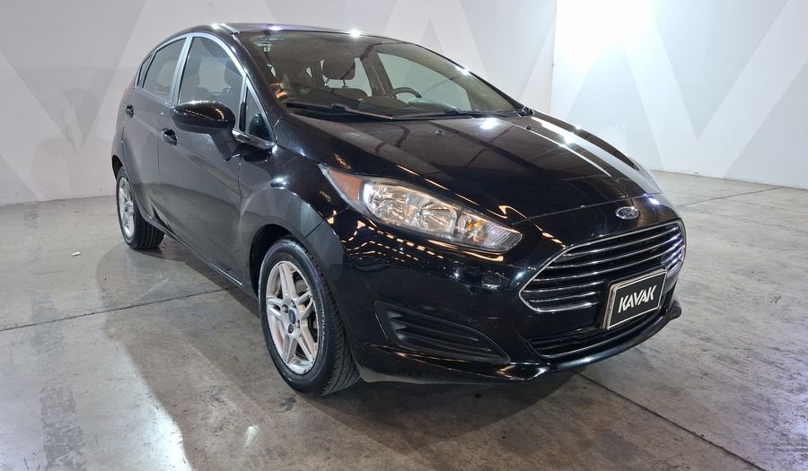 Ford Fiesta 1.6 SE AT Hatchback 2017