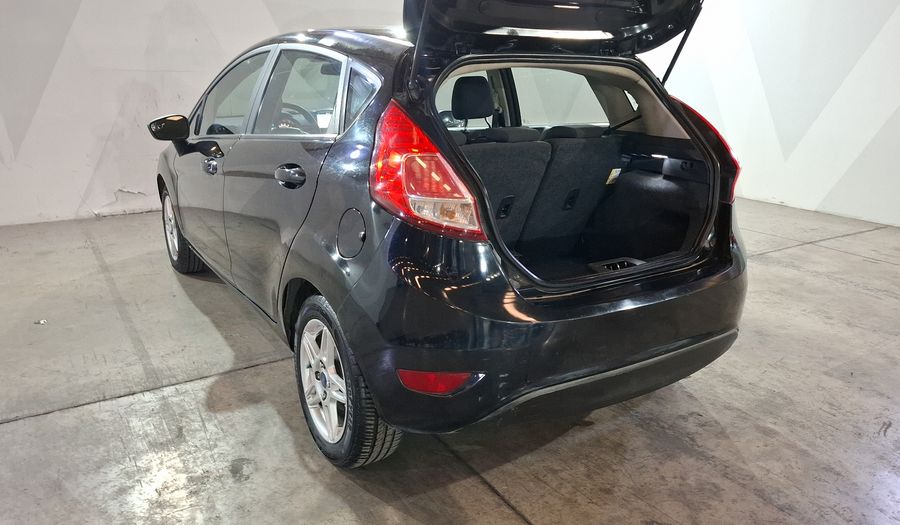 Ford Fiesta 1.6 SE AT Hatchback 2017