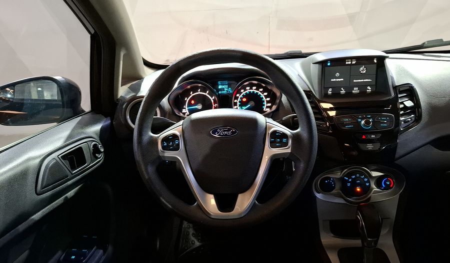 Ford Fiesta 1.6 SE AT Hatchback 2017