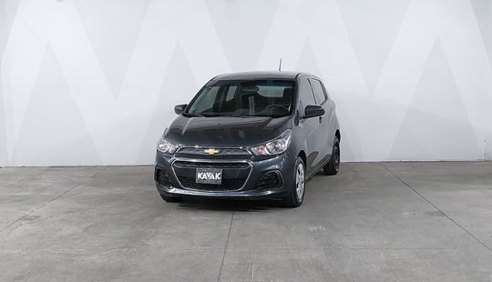 2018 • 65,165 km • Manual