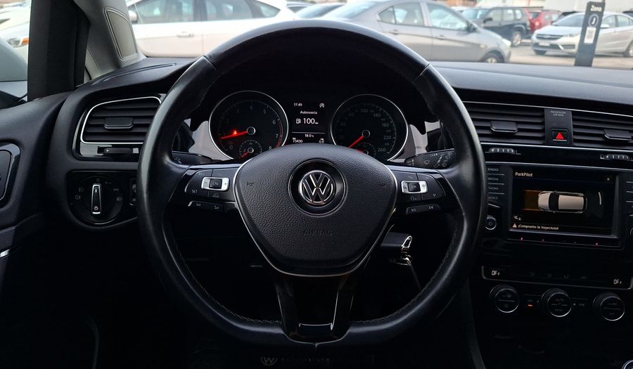 Volkswagen Golf 1.4 TSI DESIGN Hatchback 2017