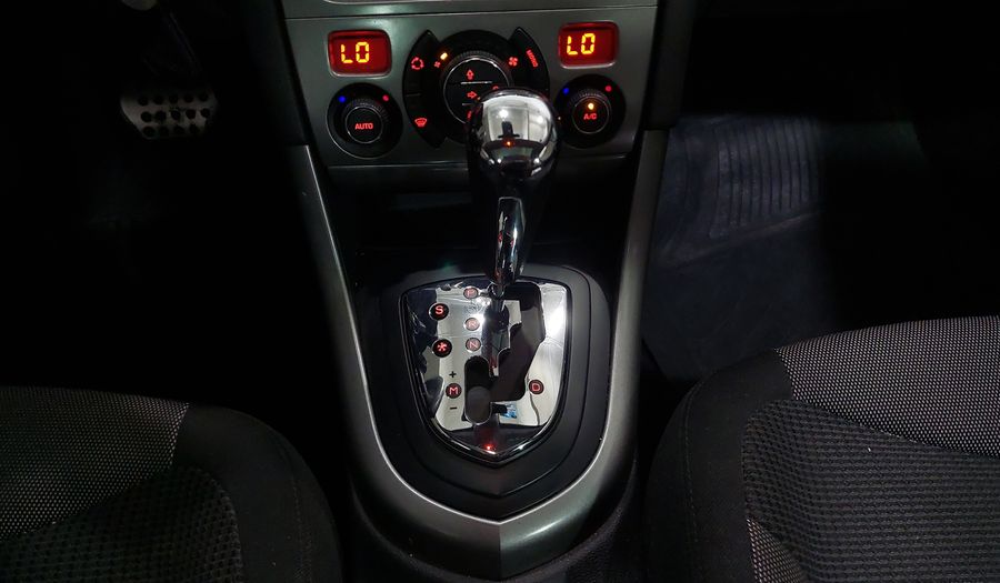 Peugeot 308 1.6 TURBO 5P AT Hatchback 2013