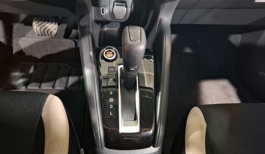 Nissan Versa 1.6 ADVANCE CVT Sedan 2022