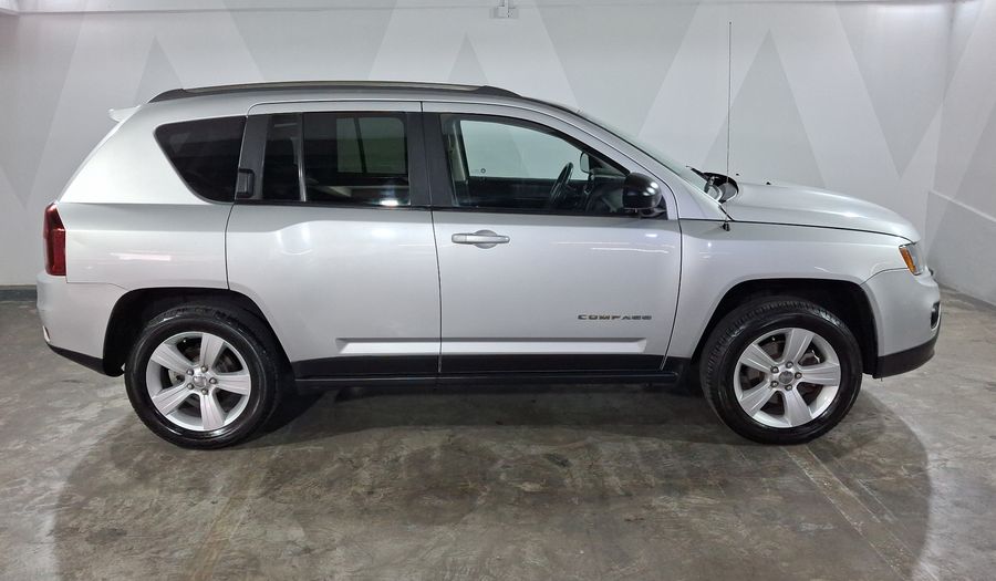 Jeep Compass 2.4 LATITUDE FWD MANUAL Suv 2014