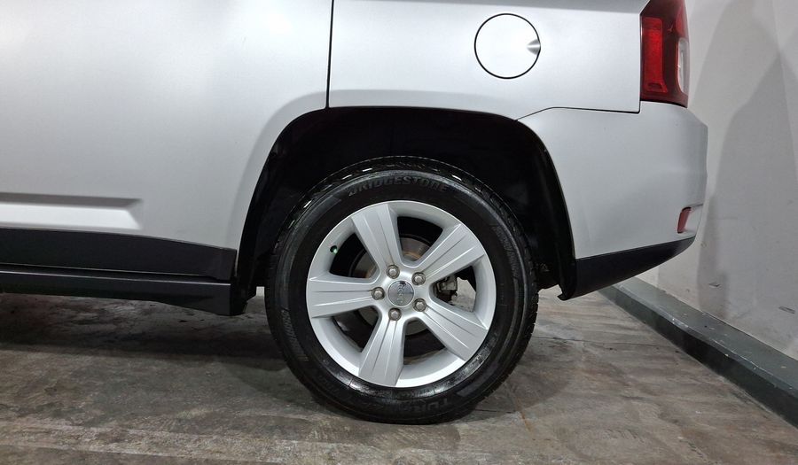 Jeep Compass 2.4 LATITUDE FWD MANUAL Suv 2014