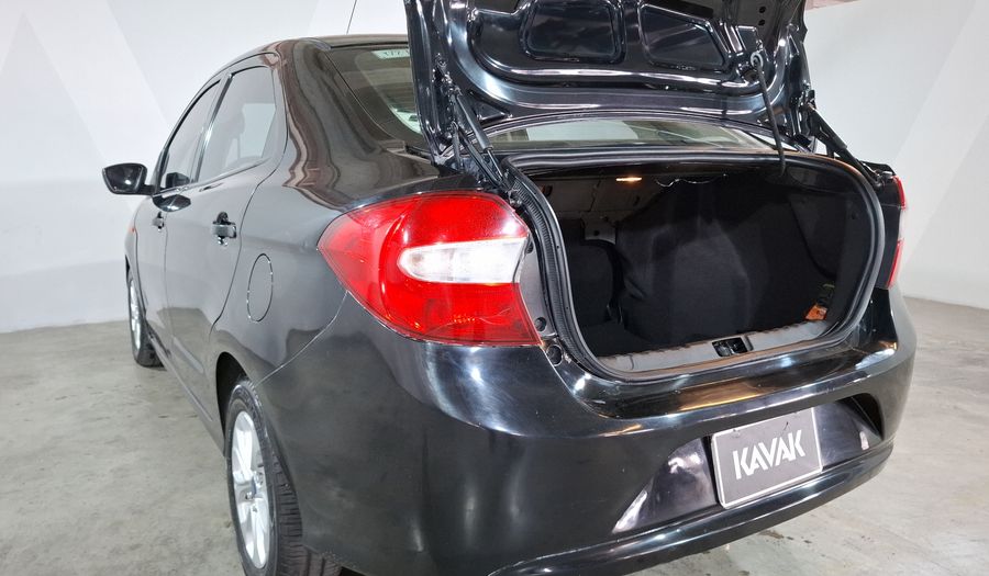 Ford Figo 1.5 FIGO TITANIUM AUTO Sedan 2018