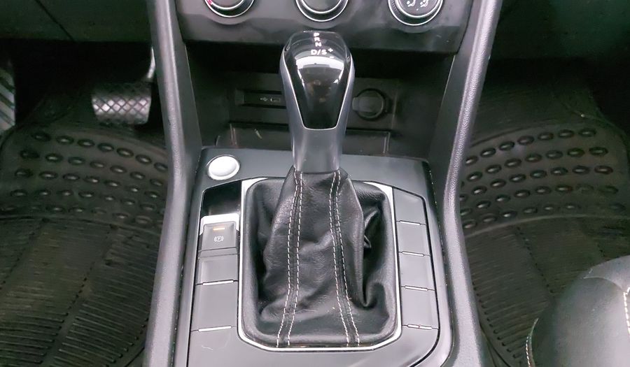 Volkswagen Taos 1.4 TSI COMFORTLINE AUTO Suv 2021