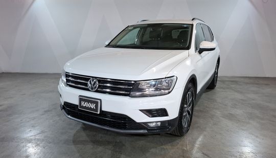 Volkswagen • Tiguan