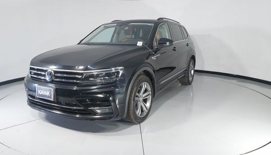 Volkswagen • Tiguan