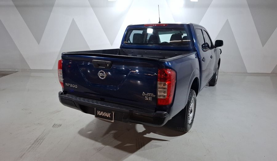 Nissan Np300 2.5 DOBLE CABINA SE TM AC PAQ SEG Pickup 2017