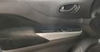 Nissan Np300 2.5 DOBLE CABINA SE TM AC PAQ SEG Pickup 2017