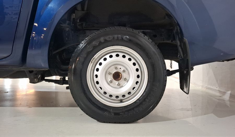 Nissan Np300 2.5 DOBLE CABINA SE TM AC PAQ SEG Pickup 2017