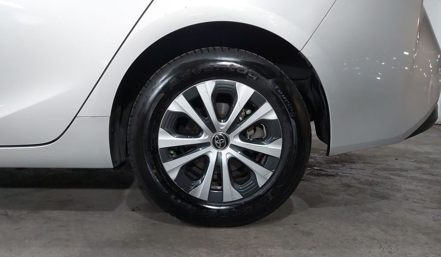Toyota Prius 1.8 HEV BASE AUTO Hatchback 2021