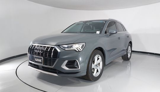 Audi • Q3