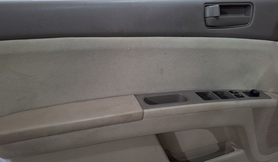 Nissan Sentra 2.0 CUSTOM CVT Sedan 2012