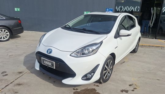 Toyota • Prius