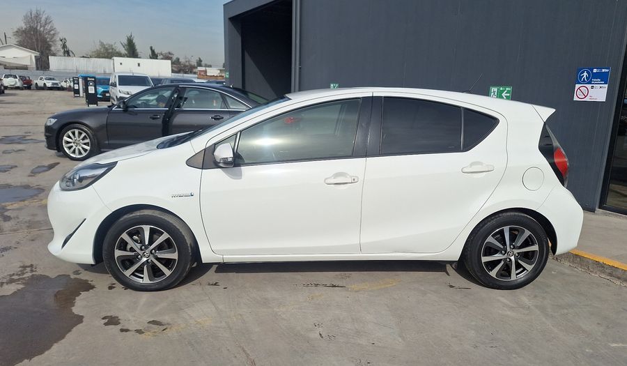 Toyota Prius 1.5 AUTO HYBRID Hatchback 2018