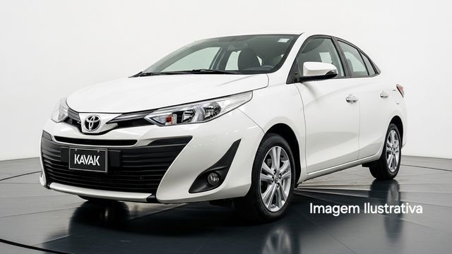Toyota • Yaris