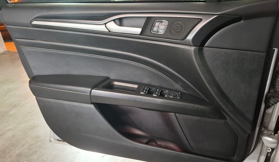 Ford Mondeo 2.0 TITANIUM AUTO Sedan 2018