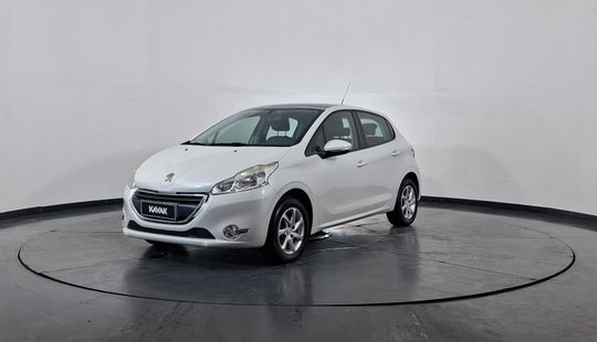 Peugeot • 208