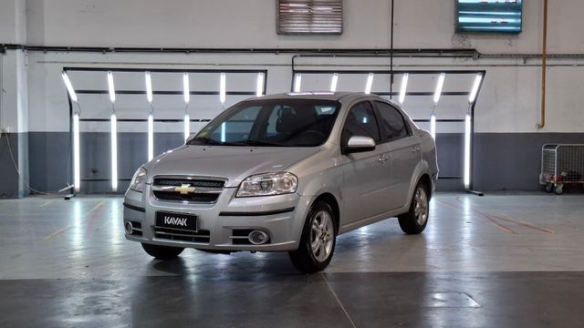 Chevrolet • Aveo