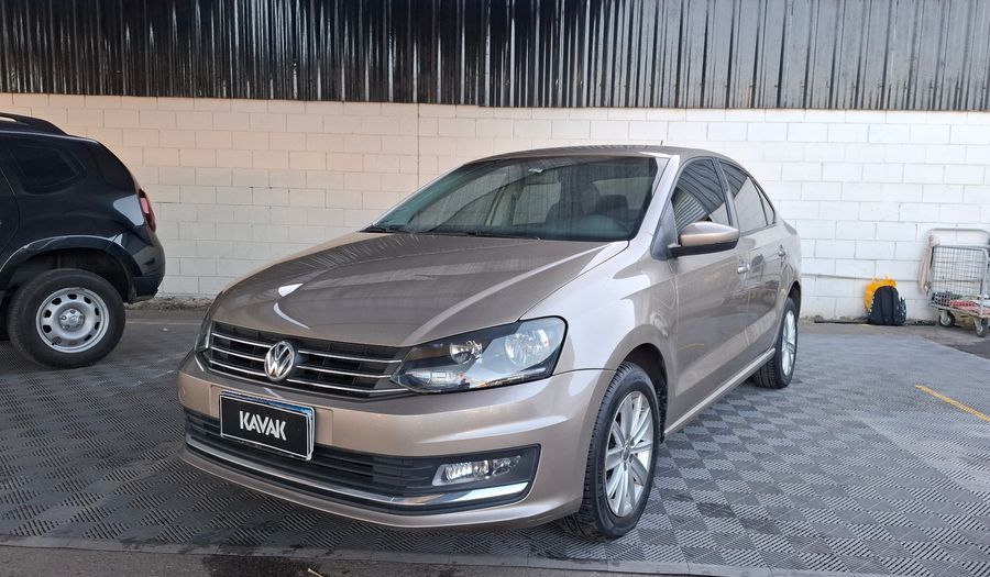Volkswagen Polo 1.6 COMFORTLINE TIPTRONIC Sedan 2016