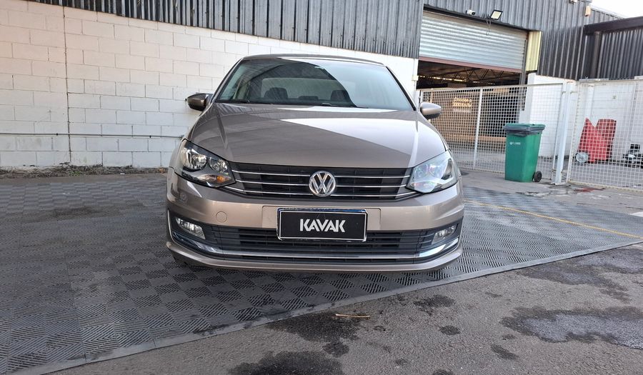 Volkswagen Polo 1.6 COMFORTLINE TIPTRONIC Sedan 2016
