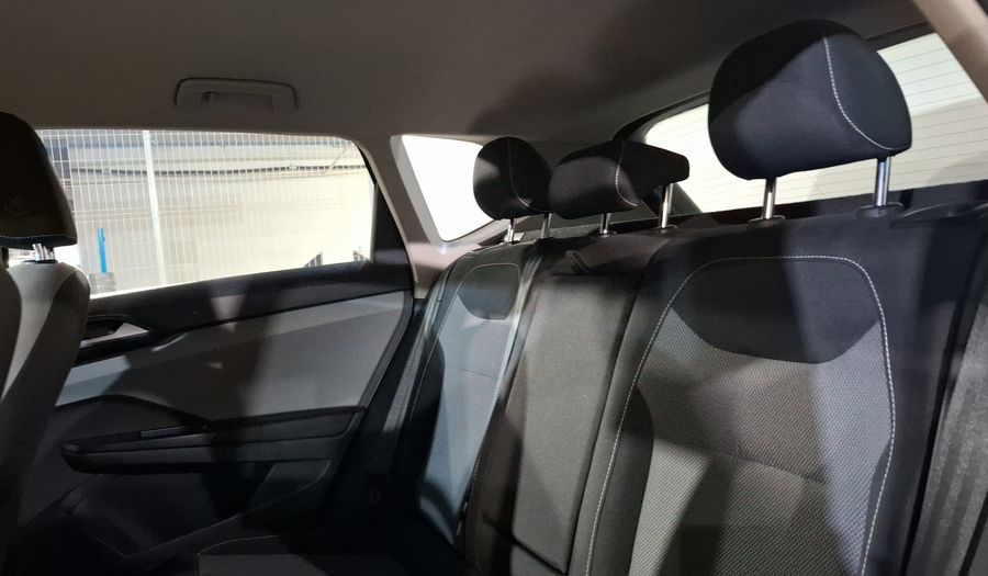 Volkswagen Taos 1.4 TSI TRENDLINE AUTO Suv 2021