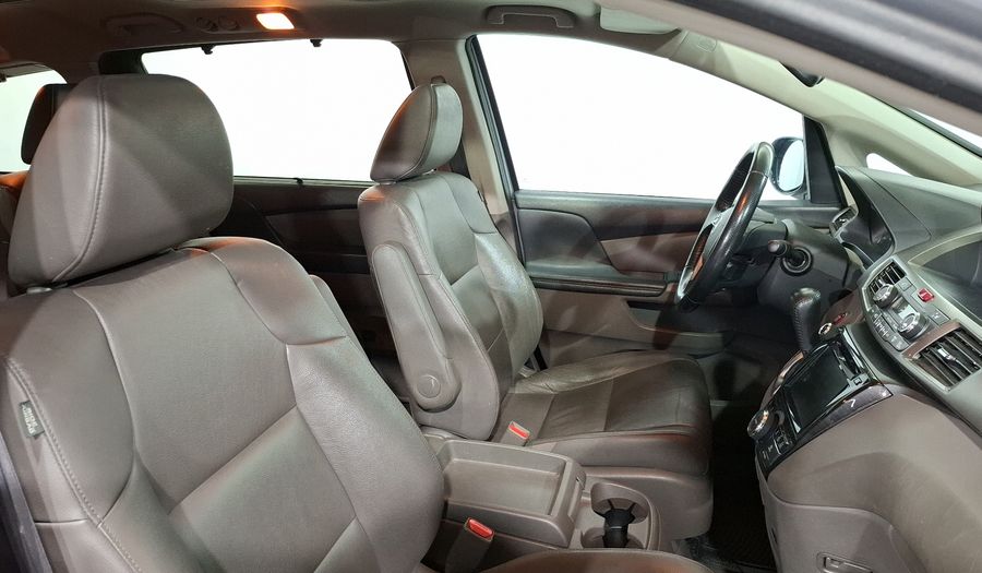 Honda Odyssey 3.5 TOURING Minivan 2016