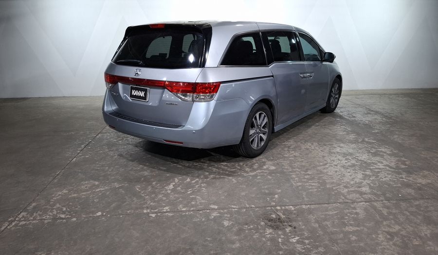 Honda Odyssey 3.5 TOURING Minivan 2016