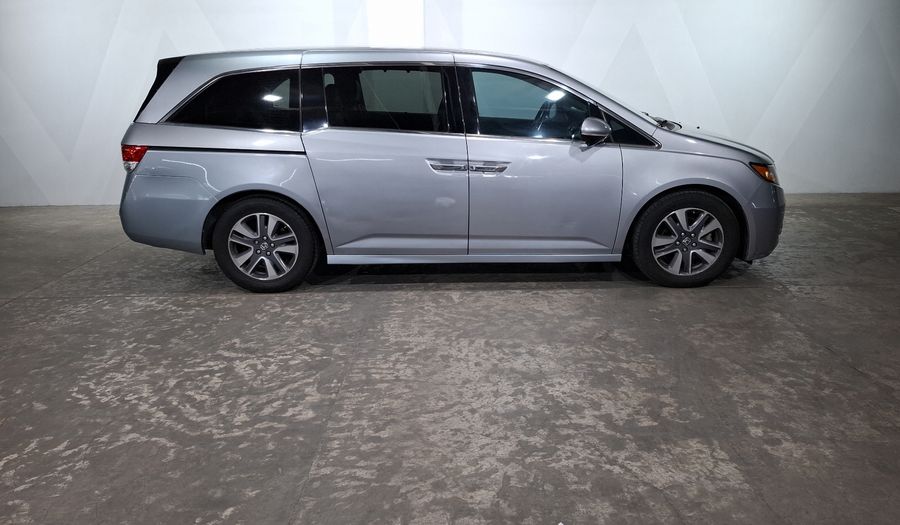 Honda Odyssey 3.5 TOURING Minivan 2016