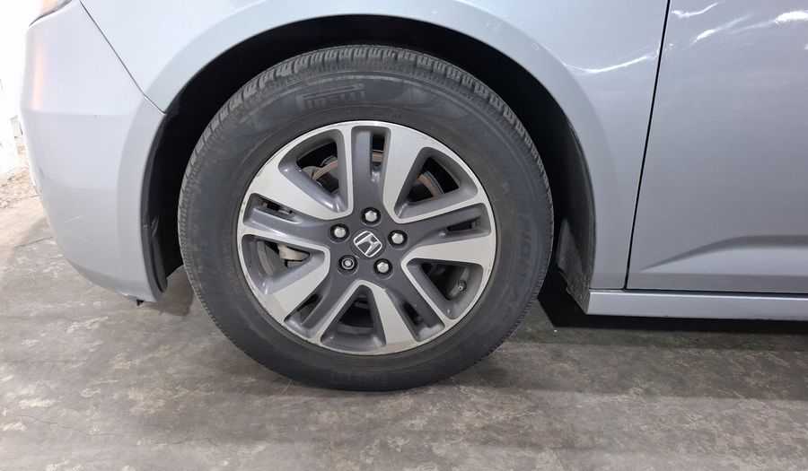 Honda Odyssey 3.5 TOURING Minivan 2016
