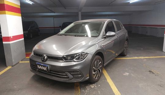 Volkswagen • Polo