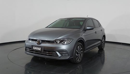 Volkswagen • Polo