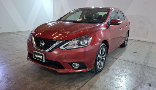Nissan • Sentra