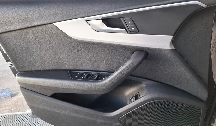 Audi A4 2.0 TFSI S TRONIC QUATTRO Sedan 2017