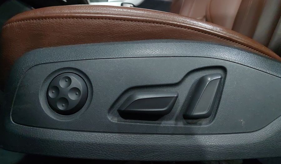 Audi A4 2.0 TFSI SELECT S-TRONIC QUATTRO Sedan 2017