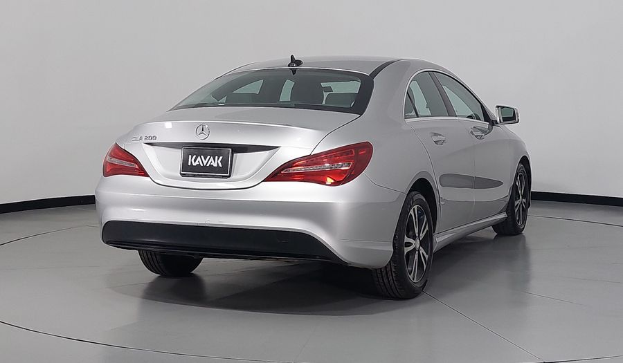 Mercedes Benz Clase Cla 1.6 CLA 200 SPORT AT Coupe 2017