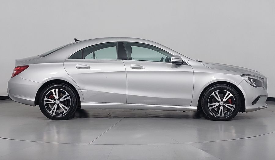 Mercedes Benz Clase Cla 1.6 CLA 200 SPORT AT Coupe 2017
