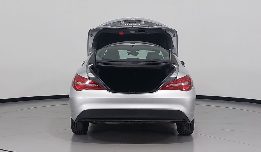 Mercedes Benz Clase Cla 1.6 CLA 200 SPORT AT Coupe 2017