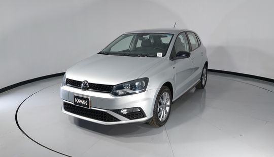 Volkswagen • Polo