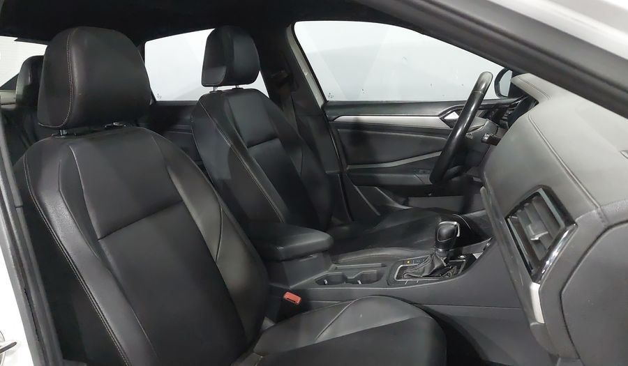 Volkswagen Jetta 1.4 R-LINE AUTO Sedan 2019